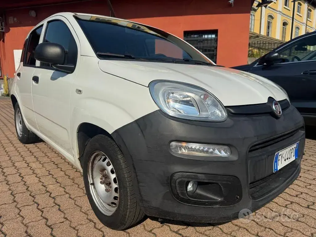 Usata Fiat Panda Pop 69 CV (50 kW) 2019 Bianco Utilitaria