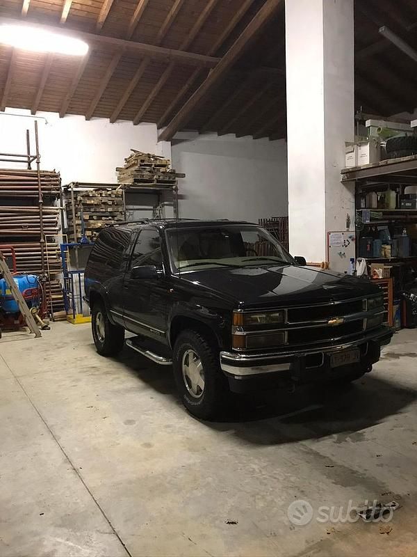 Usata Chevrolet Tahoe 1998 Nero SUV