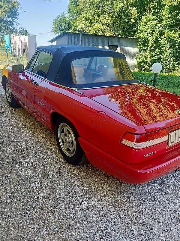 Usata Alfa Romeo Spider 103 CV (75 kW) 1991 Cabrio