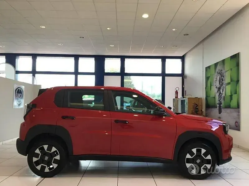 Nuova Fiat Grande Panda Icon 110 CV (80 kW) 2026 Rosso Utilitaria