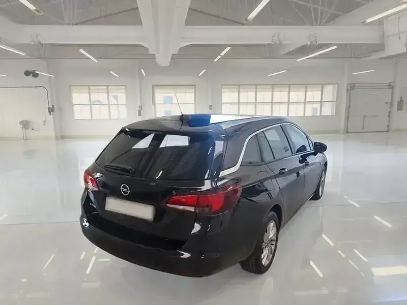 Usata Opel Astra Business Elegance 122 CV (89 kW) 2022 Nero Utilitaria