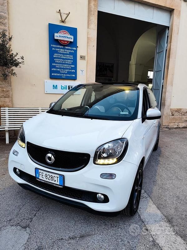 Usata Smart ForFour Passion 71 CV (52 kW) 2016 Bianco Utilitaria