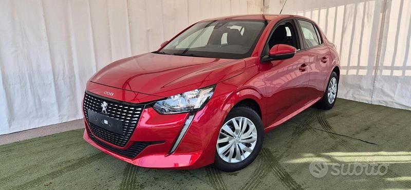 Usata Peugeot 208 102 CV (75 kW) 2021 Rosso Utilitaria