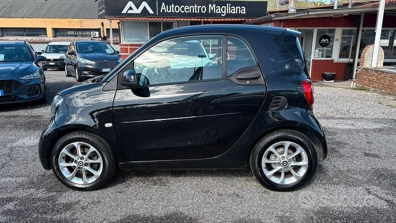 Usata Smart ForTwo Coupé 70 CV (51 kW) 2015 Nero Coupé