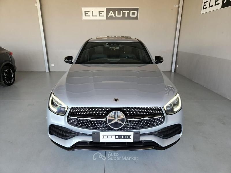 Usata Mercedes GLC300e Premium 194 CV (142 kW) 2023 Grigio Coupé