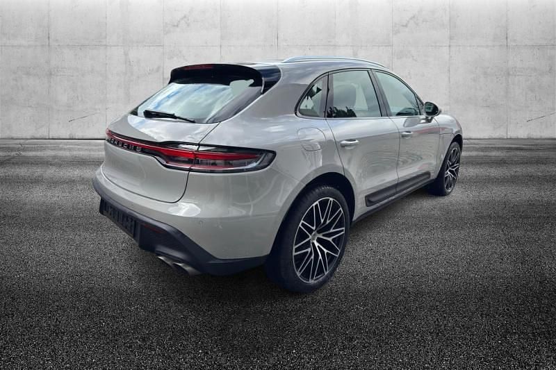 Usata Porsche Macan 381 CV (280 kW) 2022 Grigio metallizzato SUV