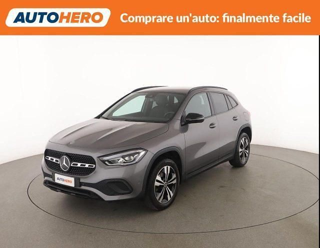 Usata Mercedes GLA200 Executive 149 CV (109 kW) 2023 Grigio SUV