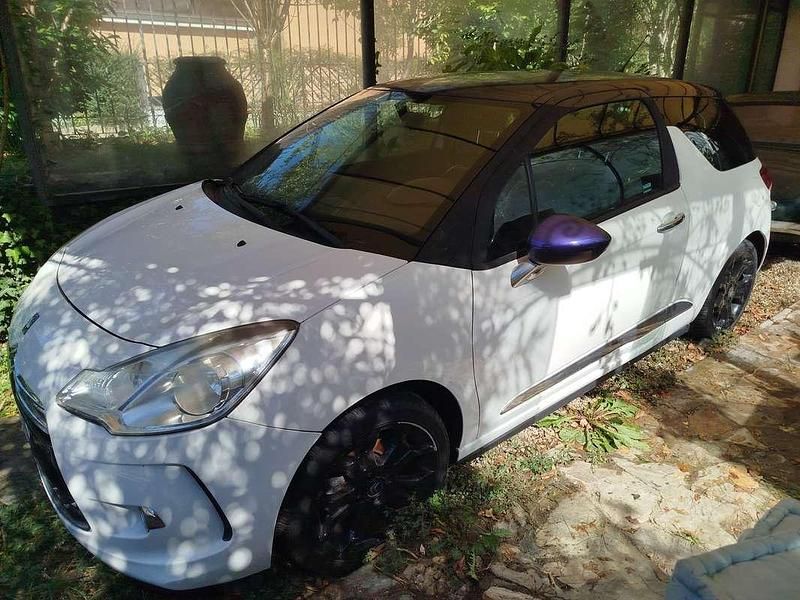 Bianco Usata 2013 Citroën DS3 Sport Chic Coupé | 7500 € (Cara) - Immagine 1/4