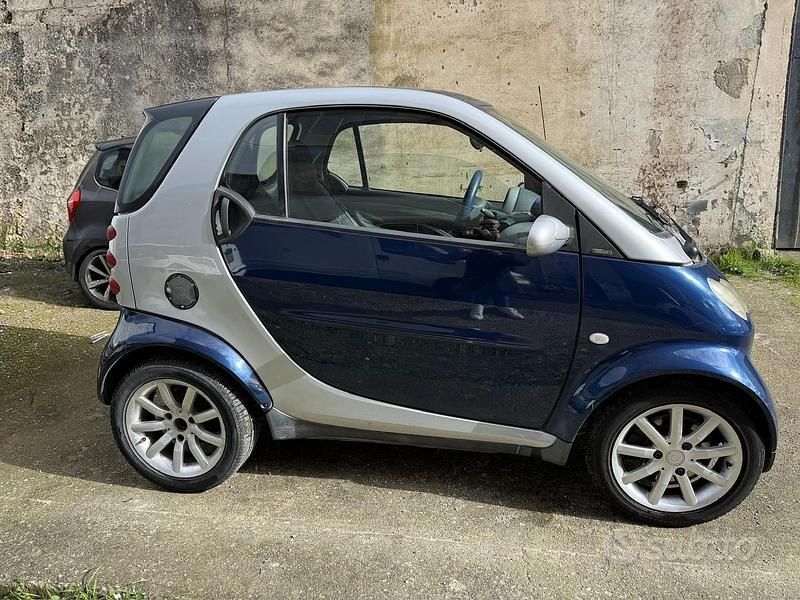 Usata Smart ForTwo Coupé 41 CV (30 kW) 2005 Blu Coupé