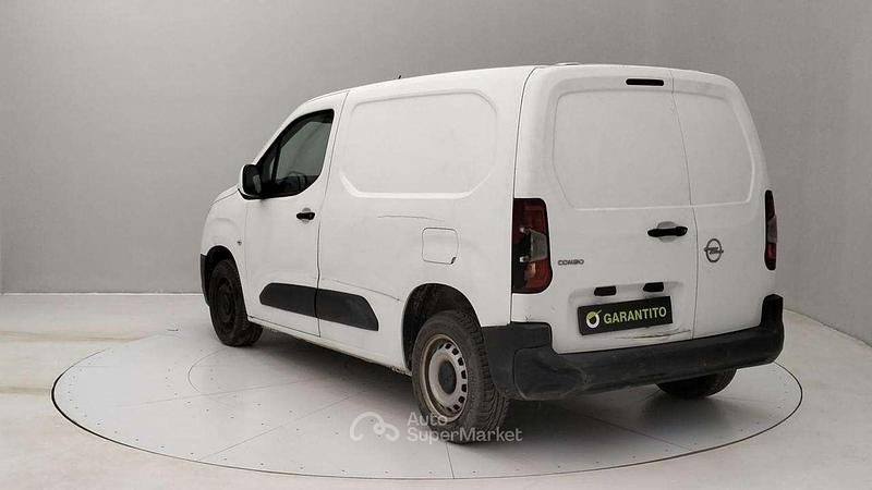 Usata Opel Combo Edition 101 CV (74 kW) 2020 Bianco Monovolume