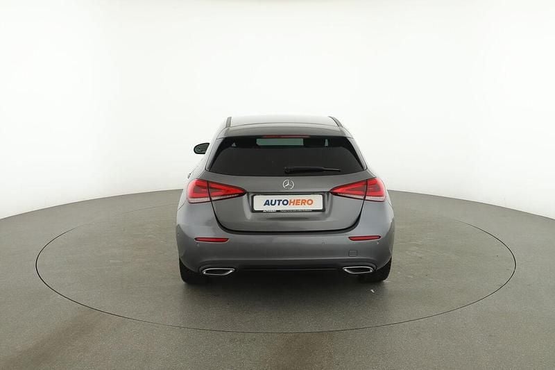 Usata Mercedes A180 Progressive 136 CV (100 kW) 2022 Grigio