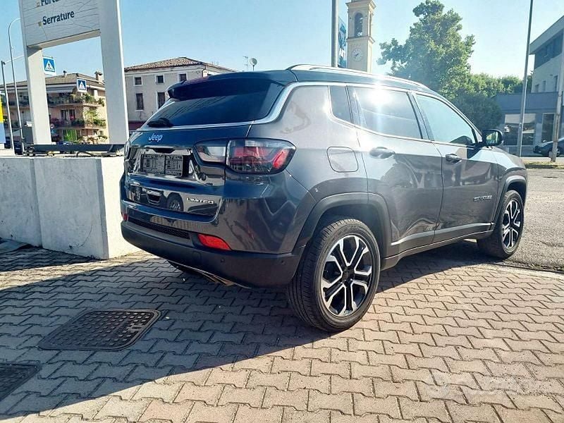 Usata Jeep Compass Limited 190 CV (139 kW) 2021 Grigio SUV