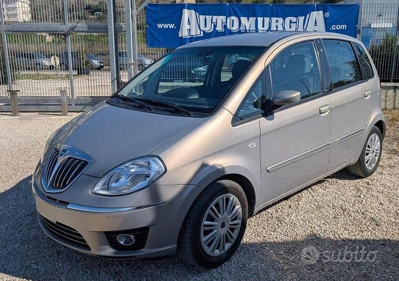 Usata Lancia Musa 77 CV (56 kW) 2009 Grigio Monovolume