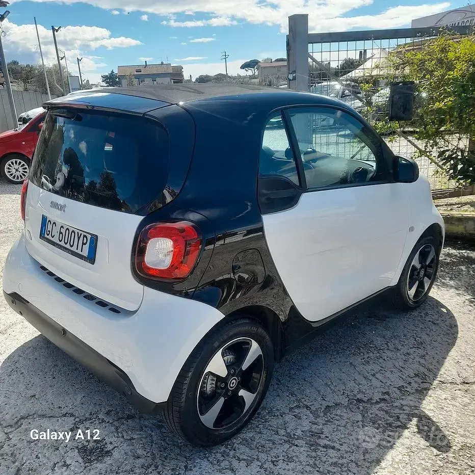 Usata Smart ForTwo Electric Drive Passion 41 kW (56 CV) 2021 Bianco Berlina