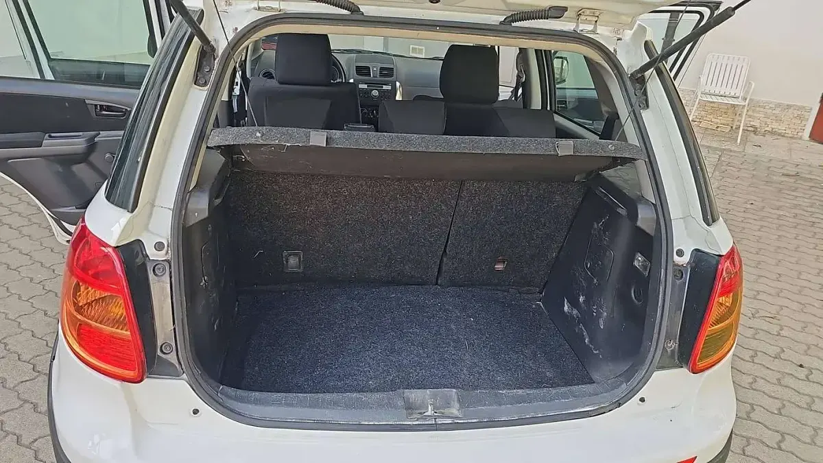 Usata Fiat Sedici Emotion 120 CV (88 kW) 2009 Bianco SUV