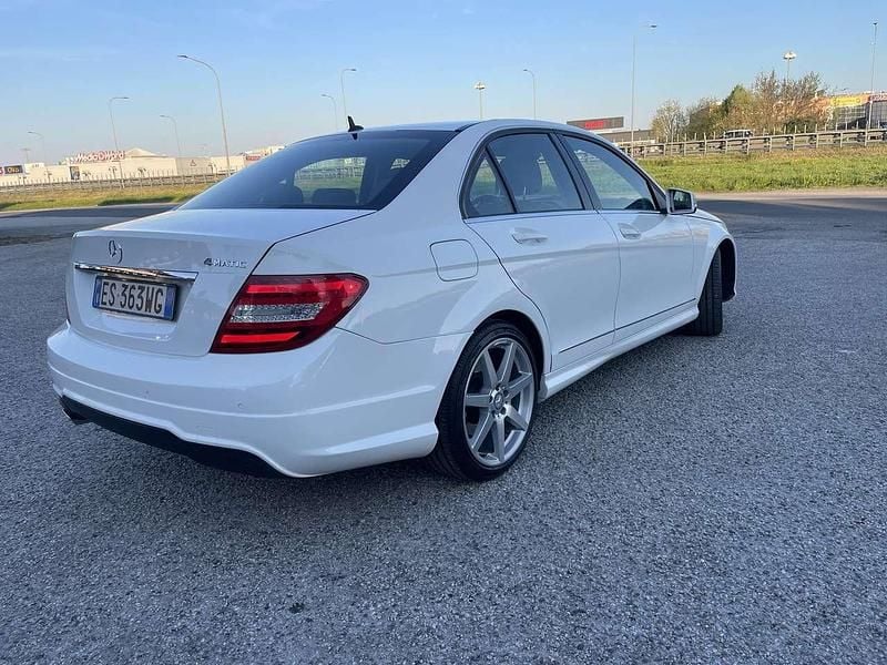 Usata Mercedes C220 Avantgarde 170 CV (125 kW) 2013 Other Berlina