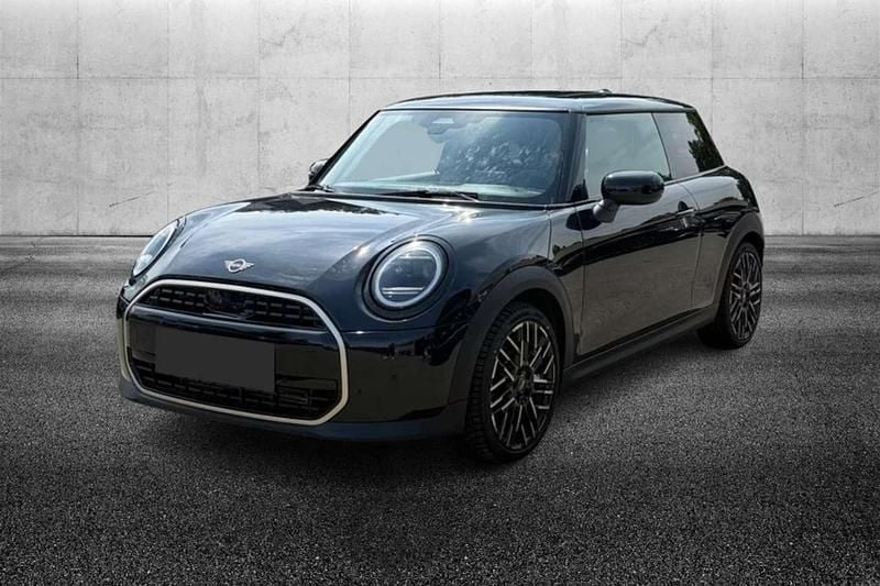 Nero Usata 2024 Mini Cooper Favoured Utilitaria | 32.950 € (Buon prezzo) - Immagine 1/4