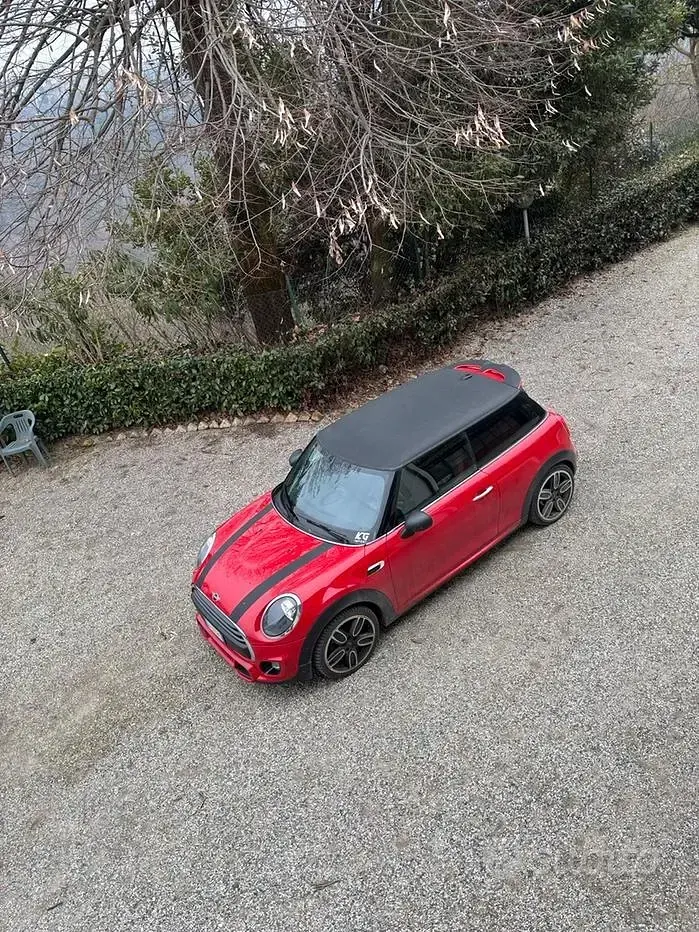 Usata Mini John Cooper Works 102 CV (75 kW) 2023 Rosso Utilitaria