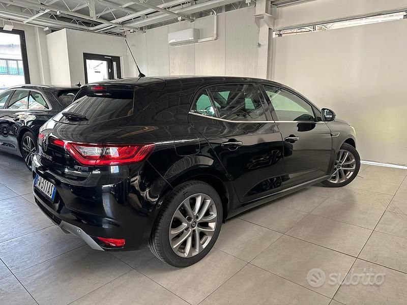 Usata Renault Mégane IV 140 CV (102 kW) 2019 Nero Berlina