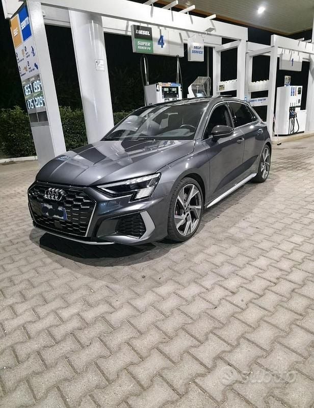 Usata Audi S3 Sport 310 CV (228 kW) 2022 Grigio Berlina