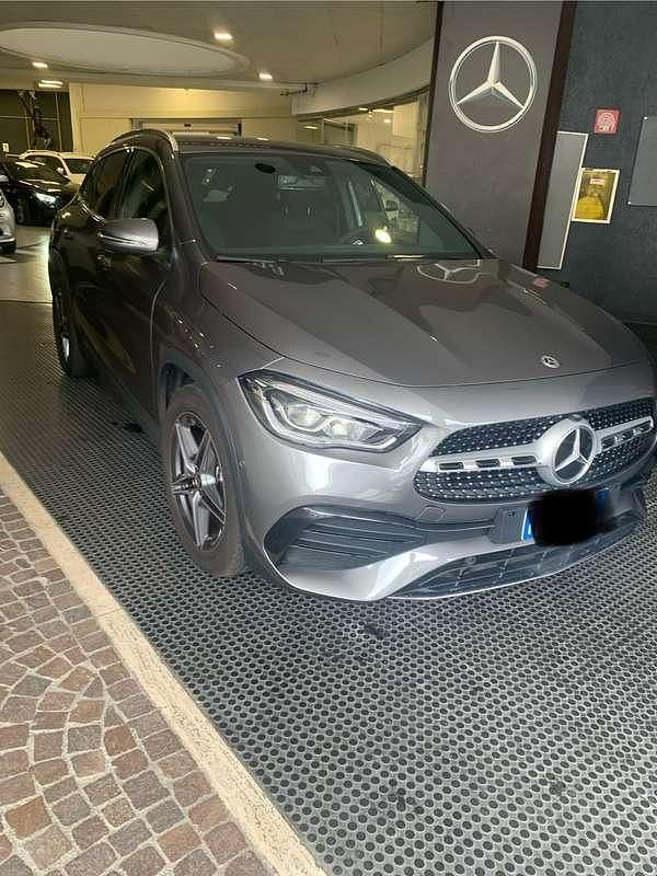 Usata 2022 Mercedes GLA200 Premium SUV | 36.500 € (Buon prezzo) - Immagine 1/3