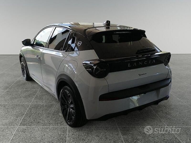 Nuova Lancia Ypsilon 110 CV (80 kW) 2025 Utilitaria