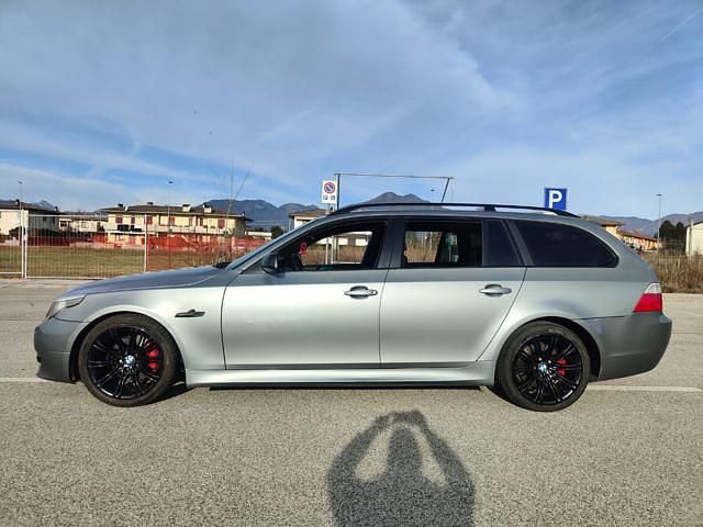 Usata BMW 530 M Sport 231 CV (169 kW) 2006 Grigio Station wagon