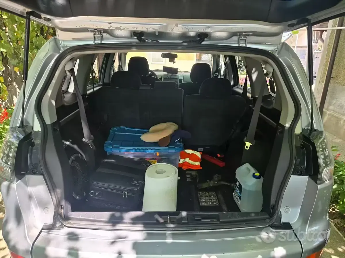 Usata Mitsubishi Outlander 140 CV (102 kW) 2009 Grigio SUV