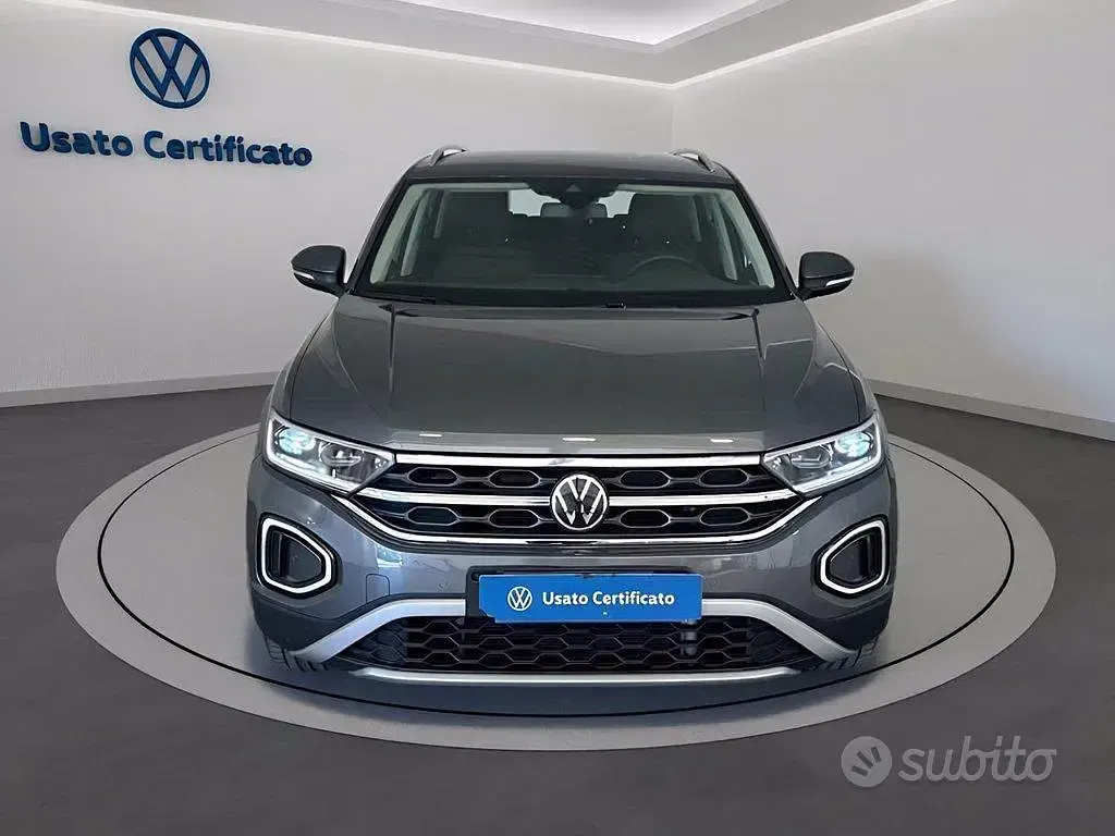 Usata VW T-Roc Style 150 CV (110 kW) 2022 Grigio indyum SUV