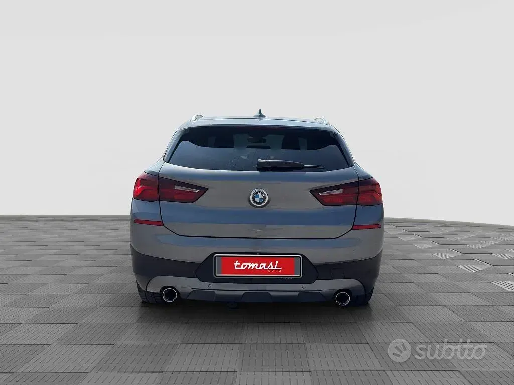 Usata BMW X2 Efficient Dynamics 190 CV (139 kW) 2023 Grey metallic SUV