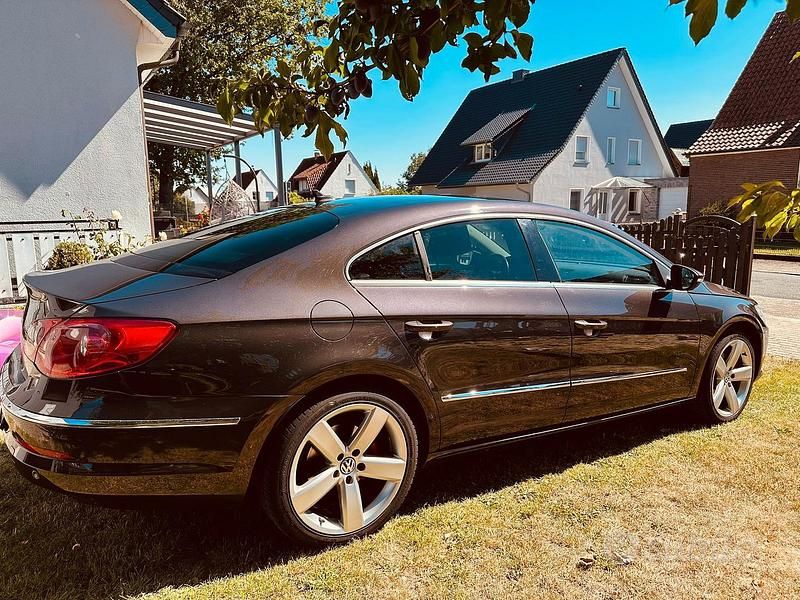 Usata VW Passat 170 CV (125 kW) 2010 Nero Coupé