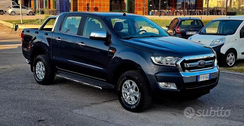Usata Ford Ranger Wildtrack 160 CV (117 kW) 2017 Grigio Pick-up