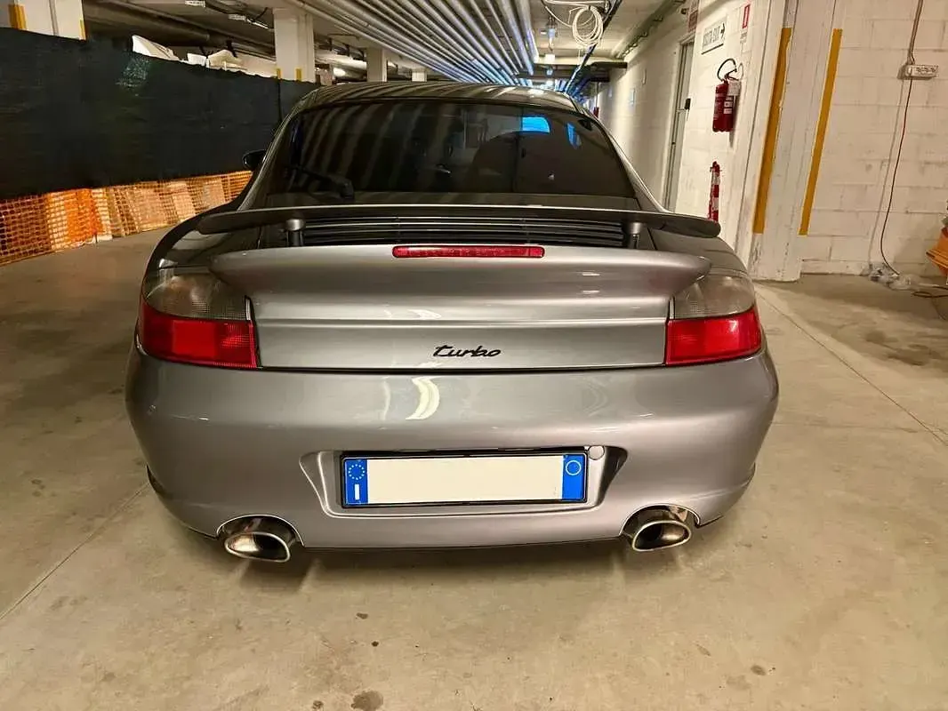 Usata Porsche 996 420 CV (308 kW) 2000 Grigio Coupé