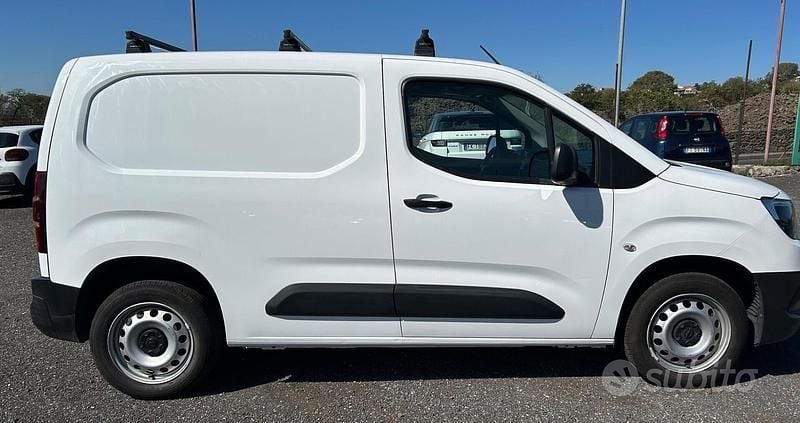 Usata Opel Combo Life S 102 CV (75 kW) 2020 Bianco Berlina