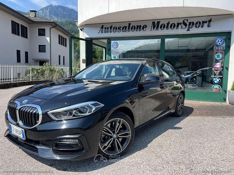Nero Usata 2020 BMW 120 Sport Line Due volumi | 22.990 € (Buon prezzo) - Immagine 1/4