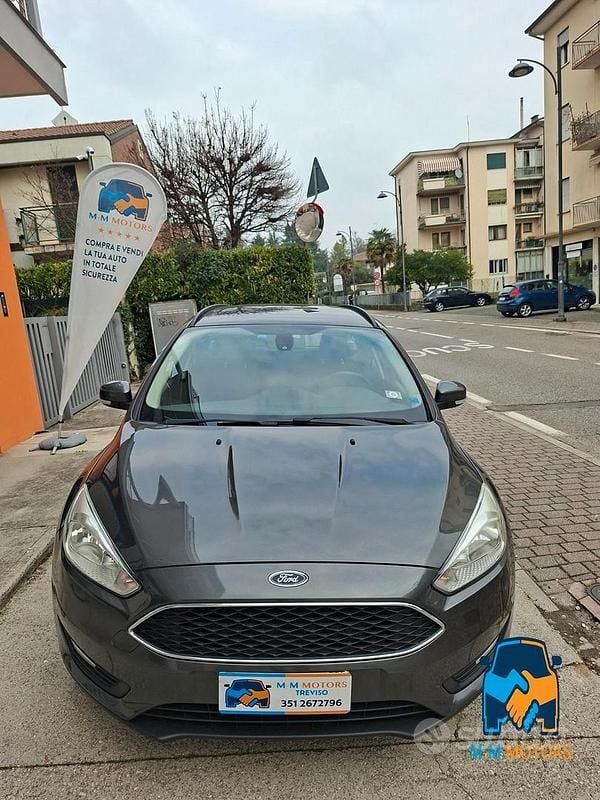 Usata Ford Focus Business Edition 120 CV (88 kW) 2015 Grigio Station wagon