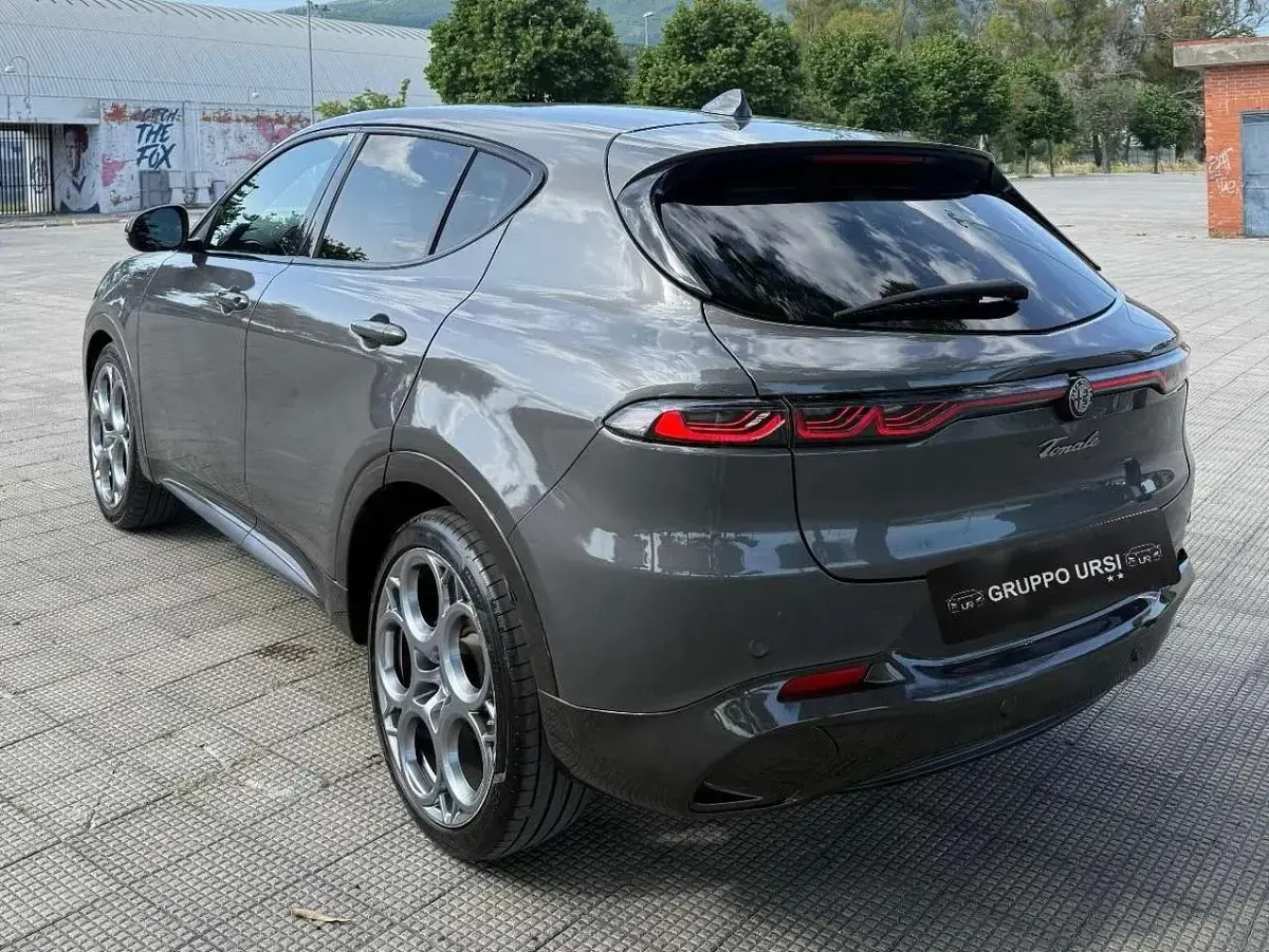 Usata Alfa Romeo Tonale Edizione Speciale 131 CV (96 kW) 2022 Grigio SUV