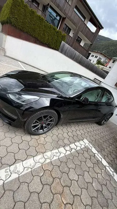Usata Tesla Model 3 Long Range AWD 152 kW (208 CV) 2021 Nero Berlina