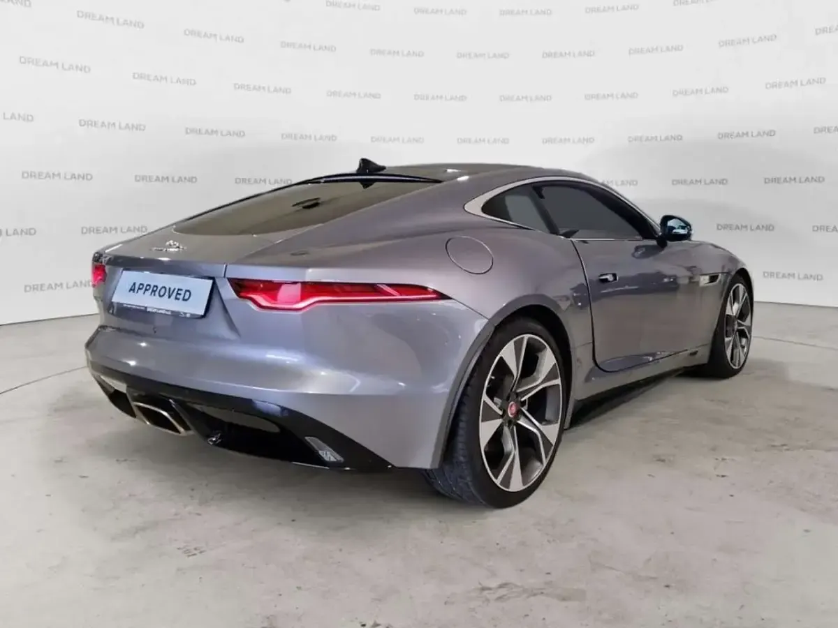 Usata Jaguar F-Type R-Dynamic 300 CV (220 kW) 2022 Grigio Coupé