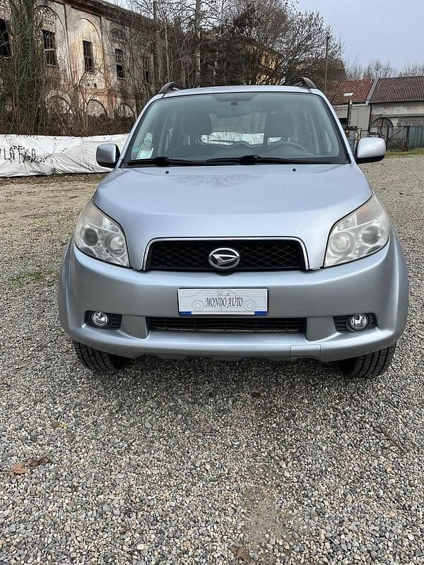Usata Daihatsu Terios 85 CV (62 kW) 2008 Grigio SUV