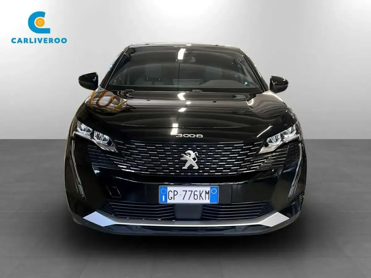 Usata Peugeot 3008 Allure 302 CV (222 kW) 2023 Nero metallizzato SUV