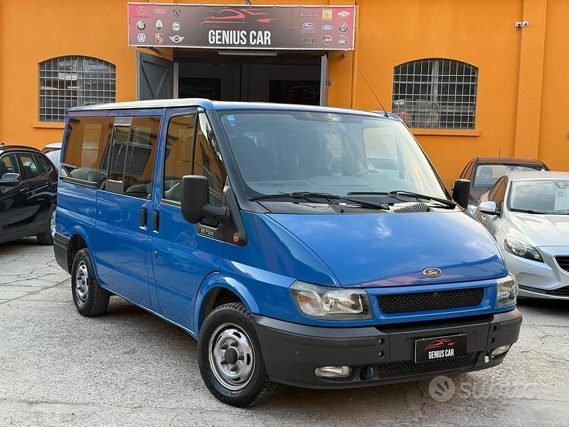 Blu Usata 2002 Ford Transit Monovolume | 5850 € (Super prezzo) - Immagine 1/4