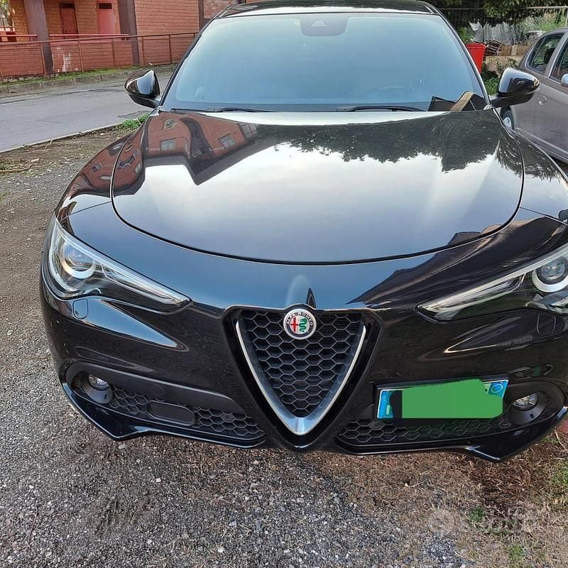 Usata Alfa Romeo Stelvio 210 CV (154 kW) 2018 Nero SUV