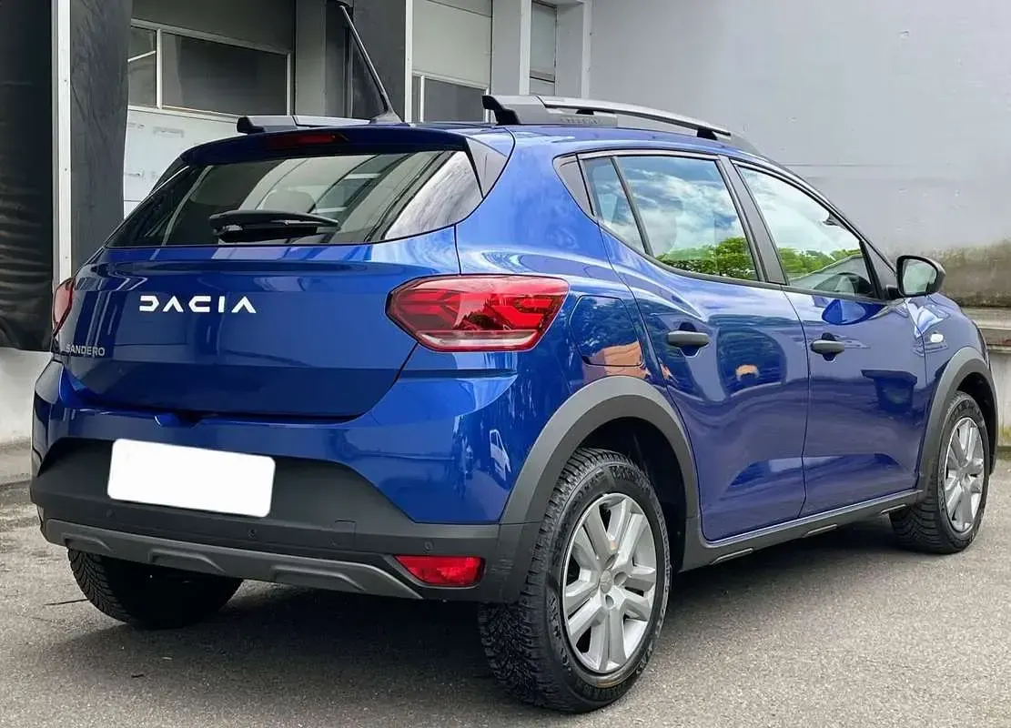 Usata Dacia Sandero Expression 101 CV (74 kW) 2023 Berlina