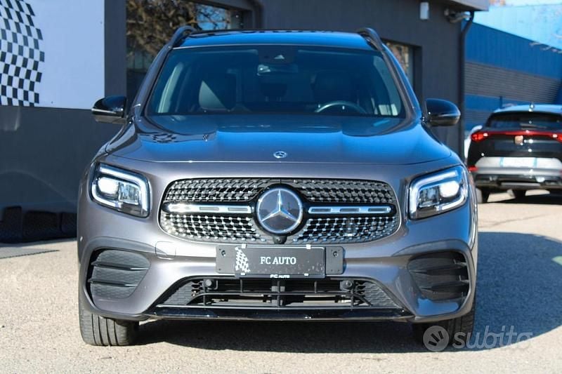 Usata Mercedes GLB200 Premium 150 CV (110 kW) 2023 Grigio SUV