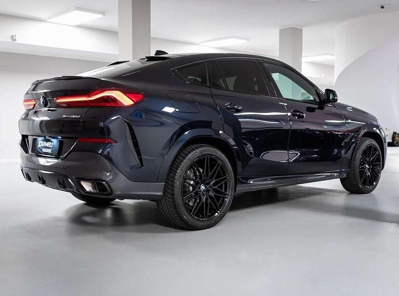 Usata BMW X6 M Sport 286 CV (210 kW) 2022 Blu metallizzato SUV