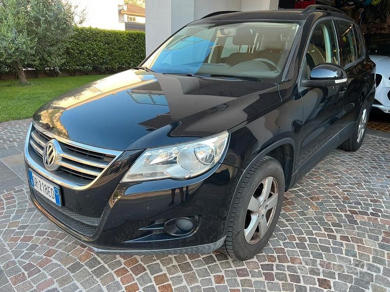 Nero Usata 2008 VW Tiguan SUV | 3900 € (Super prezzo) - Immagine 1/4