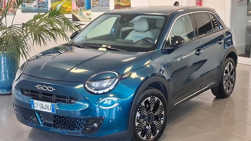 Usata Fiat 600 La Prima 135 CV (99 kW) 2025 Blu SUV