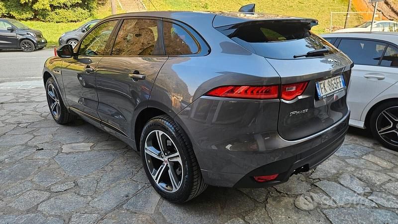 Usata Jaguar F-Pace Pure 180 CV (132 kW) 2017 Grigio SUV