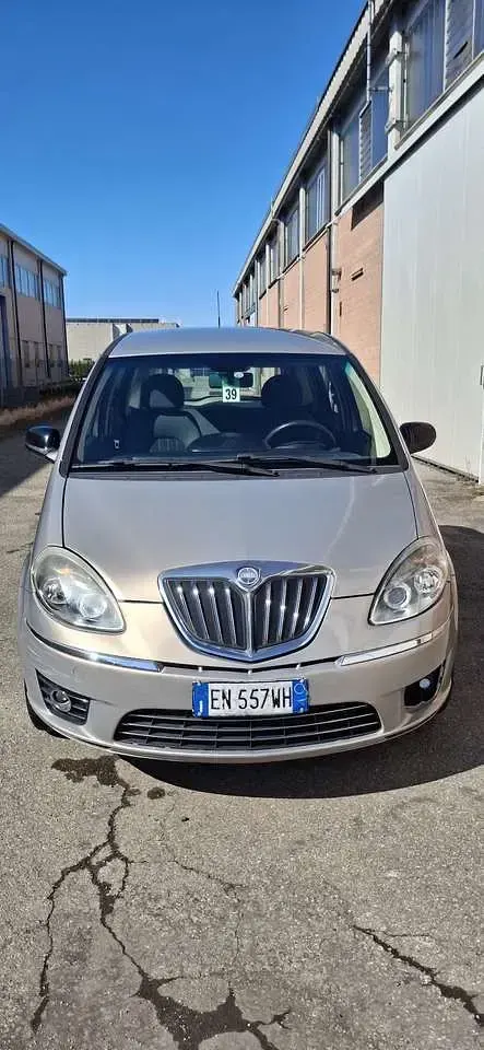 Usata Lancia Musa 77 CV (56 kW) 2012 Other Monovolume